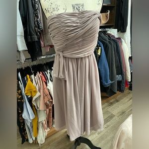 CALVIN KLEIN Strapless Ruched Chiffon Formal Knee Length Dress 8